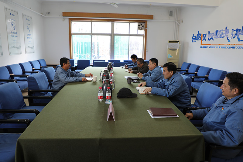 濟(jì)南煉化公司總經(jīng)理溫傳忠來(lái)公司調(diào)研座談